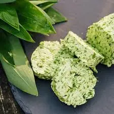 Pot de beurre persillé